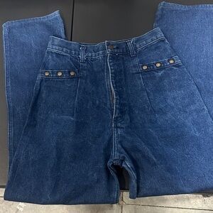 572.  Vintage Wrangler Silverlake High-Waisted Blue Denim Jeans